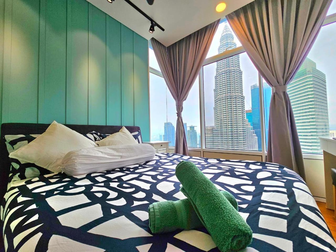 Sky Suites Klcc At Kuala Lumpur Bagian luar foto
